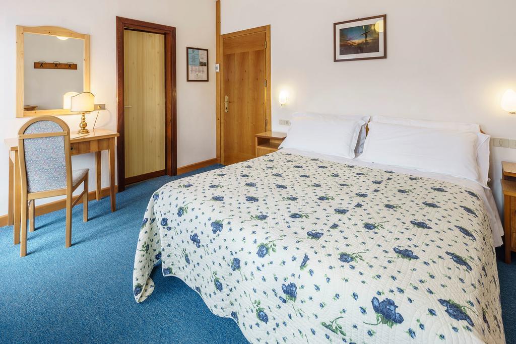 Hotel Roma 圣维托-迪卡多雷 客房 照片
