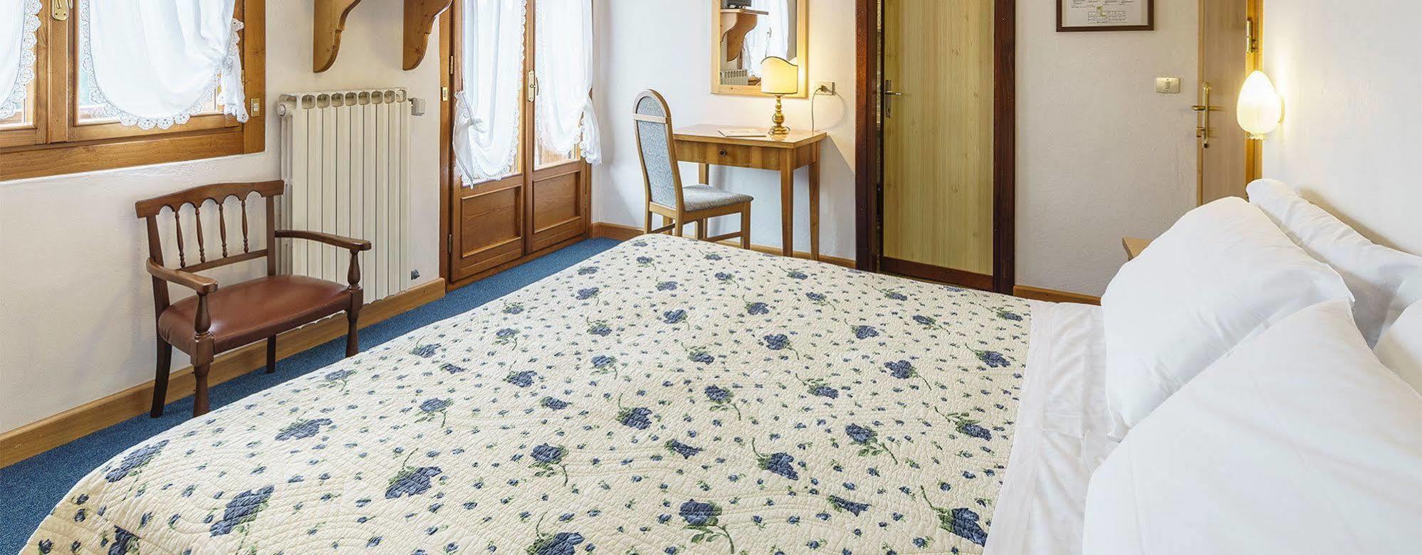 Hotel Roma 圣维托-迪卡多雷 外观 照片